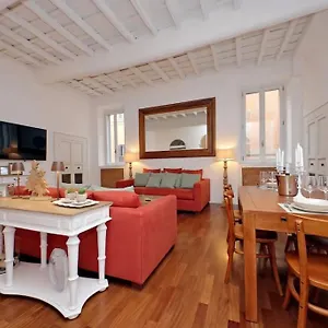 Lungaretta Apartment